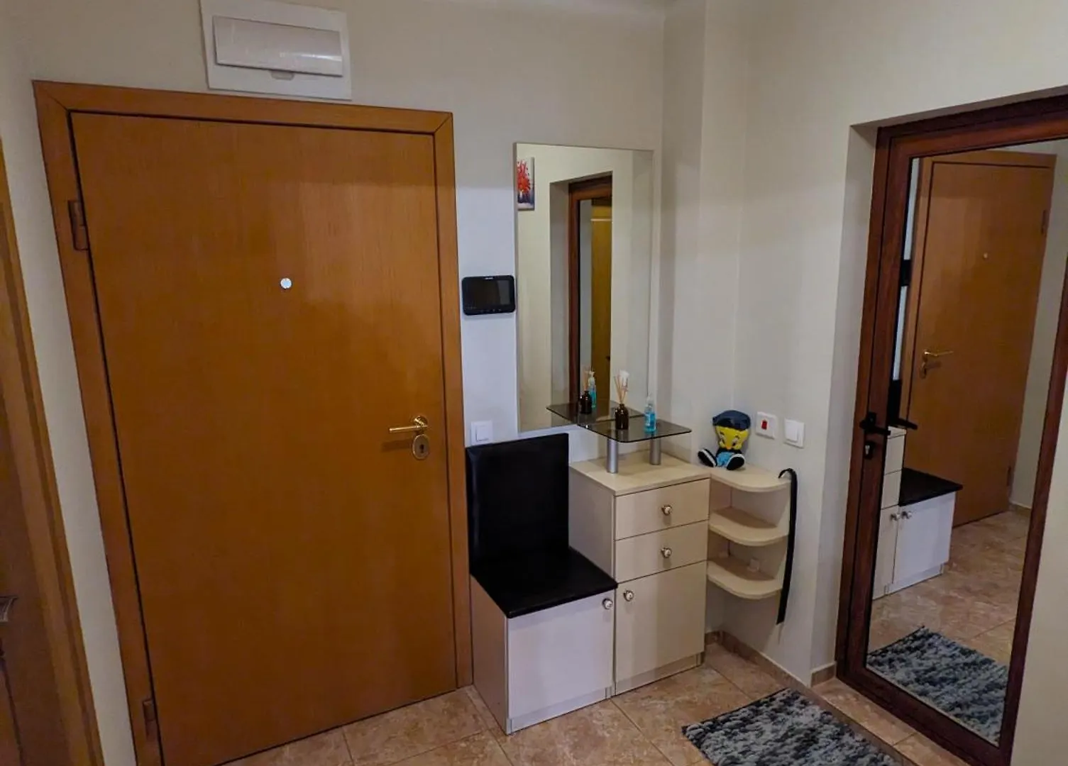 Business And Leisure Apartments In Mladost 2 With Free Garage Sofia 0*,
